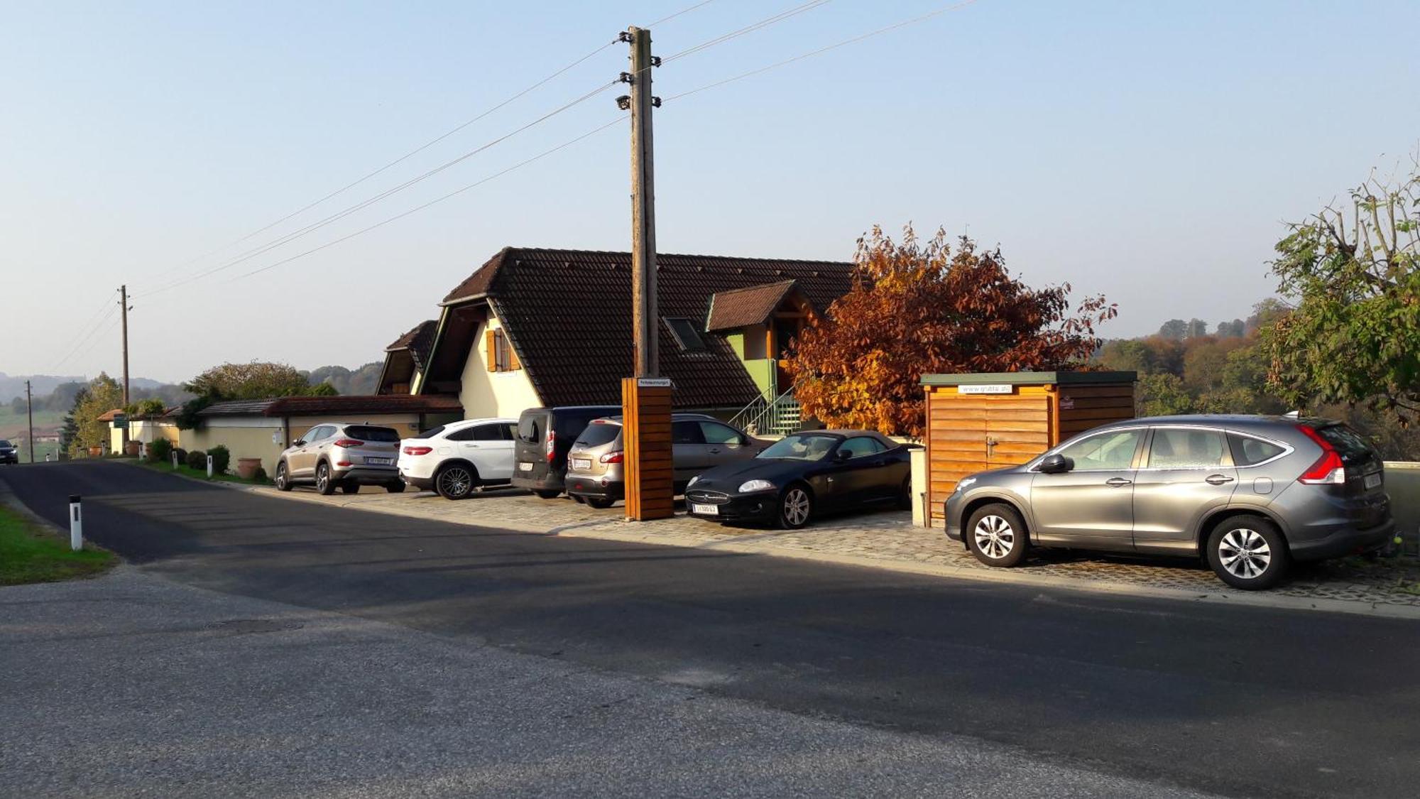 Ferienwohnungen Soravia Gamlitz Exterior foto